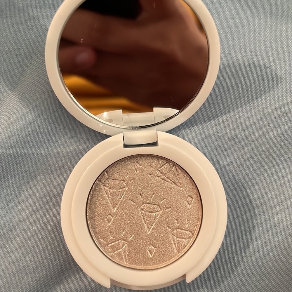 Eyeshadow